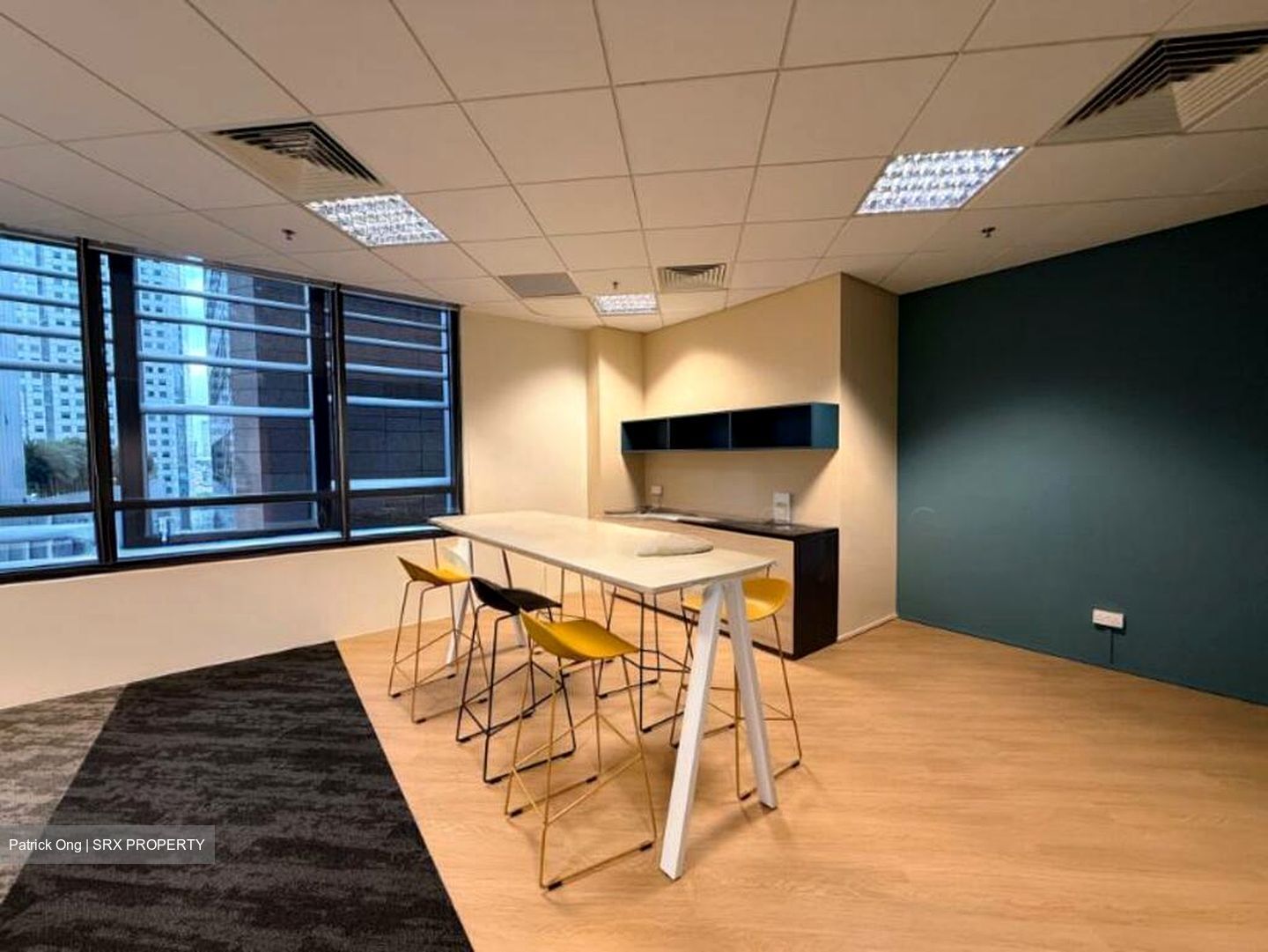 Tung Centre (D1), Office #523190291